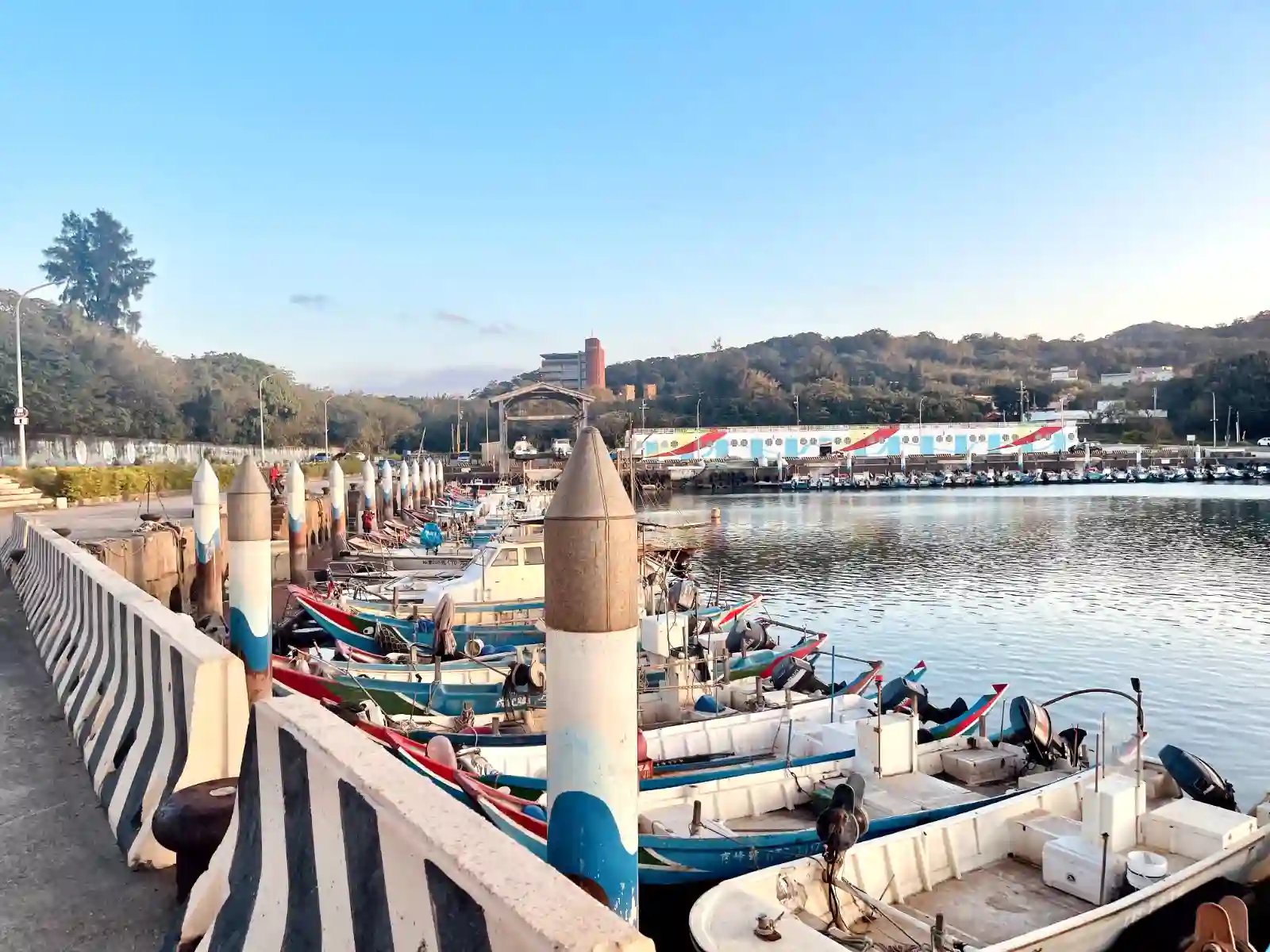 從漁港回望穀研所